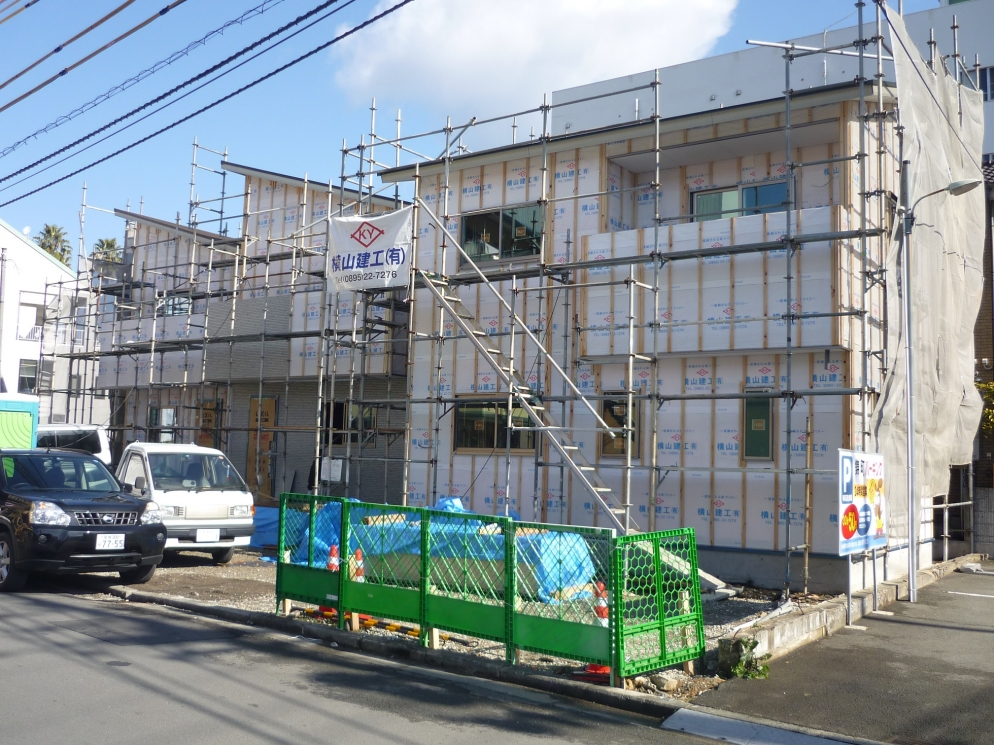 「借家３兄弟」